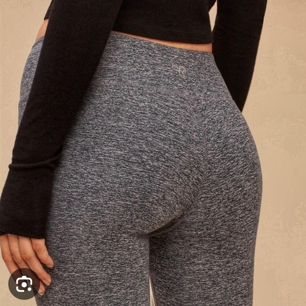 TNA leggings Small Stride crop gray